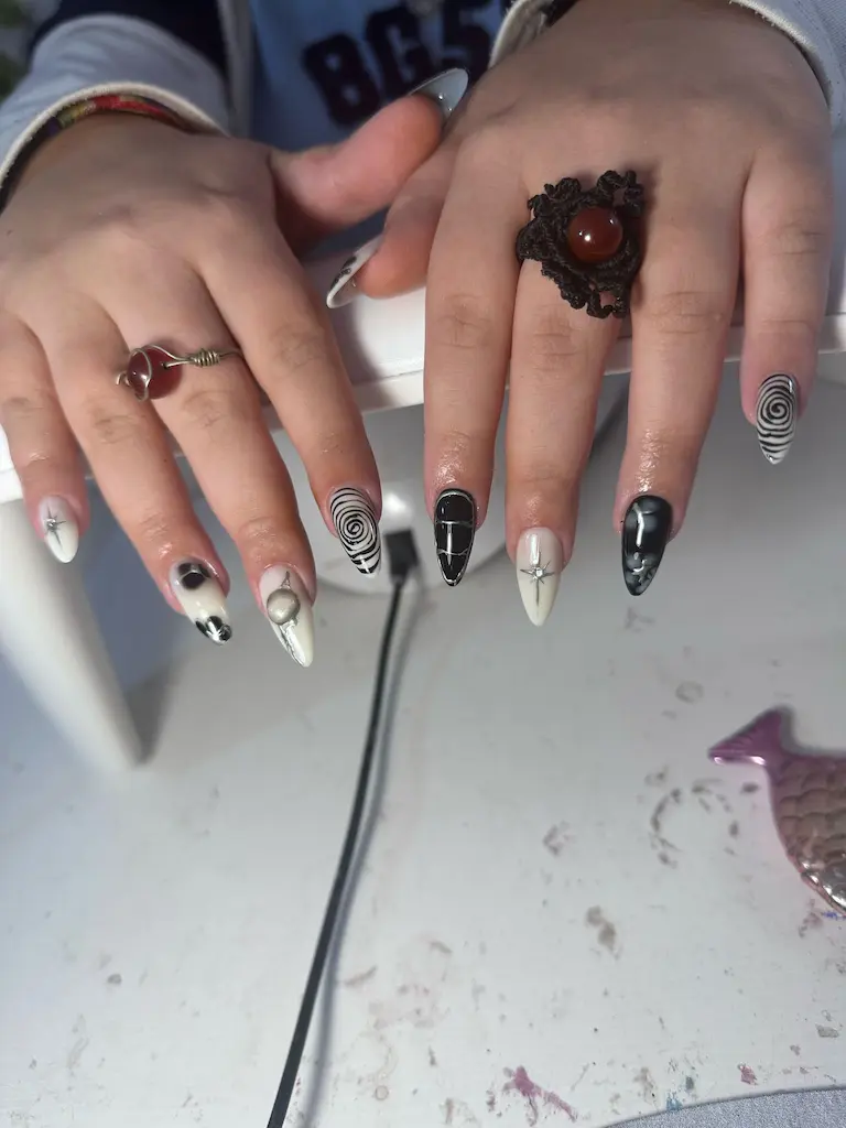Uñas con Soft Gel.